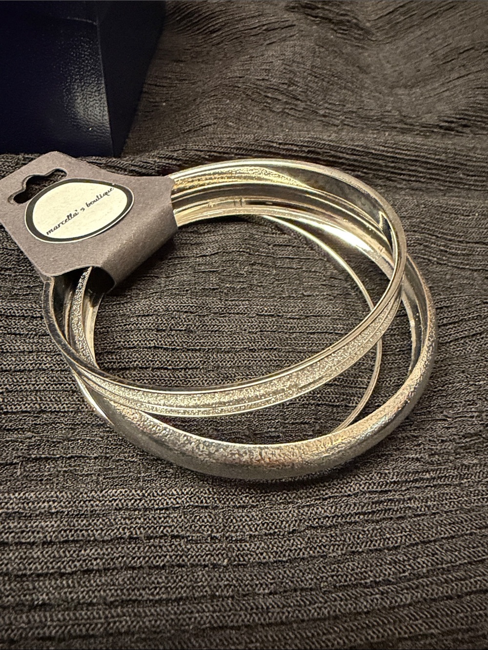 Silver-Tone Bangle Bracelet Set. 🆕